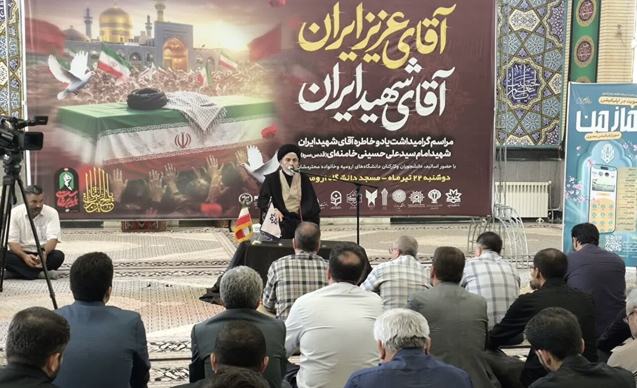 مکتب فکری مقام معظم رهبری شهید در دانشگاه‌ها تبیین و ترویج شود