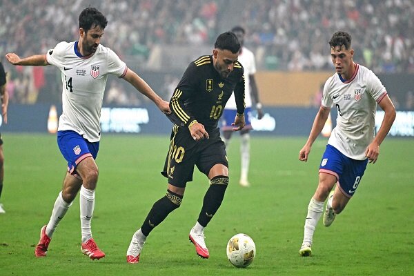 مکزیک قهرمان جام طلایی کونکاکاف شد