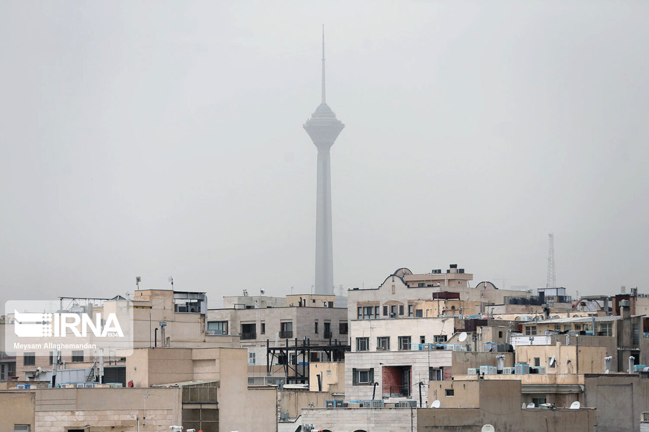 میزان آلودگی هوا رو به کاهش است/ محدودیتی برای روز پنجشنبه نداریم