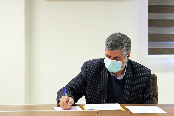 میزهای خدمت قضایی و حقوقی در مسیرهای راهپیمایی ۲۲بهمن