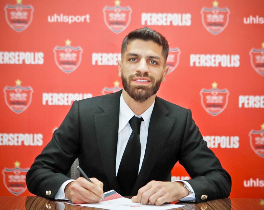 میلاد سرلک با پرسپولیس تمدید کرد