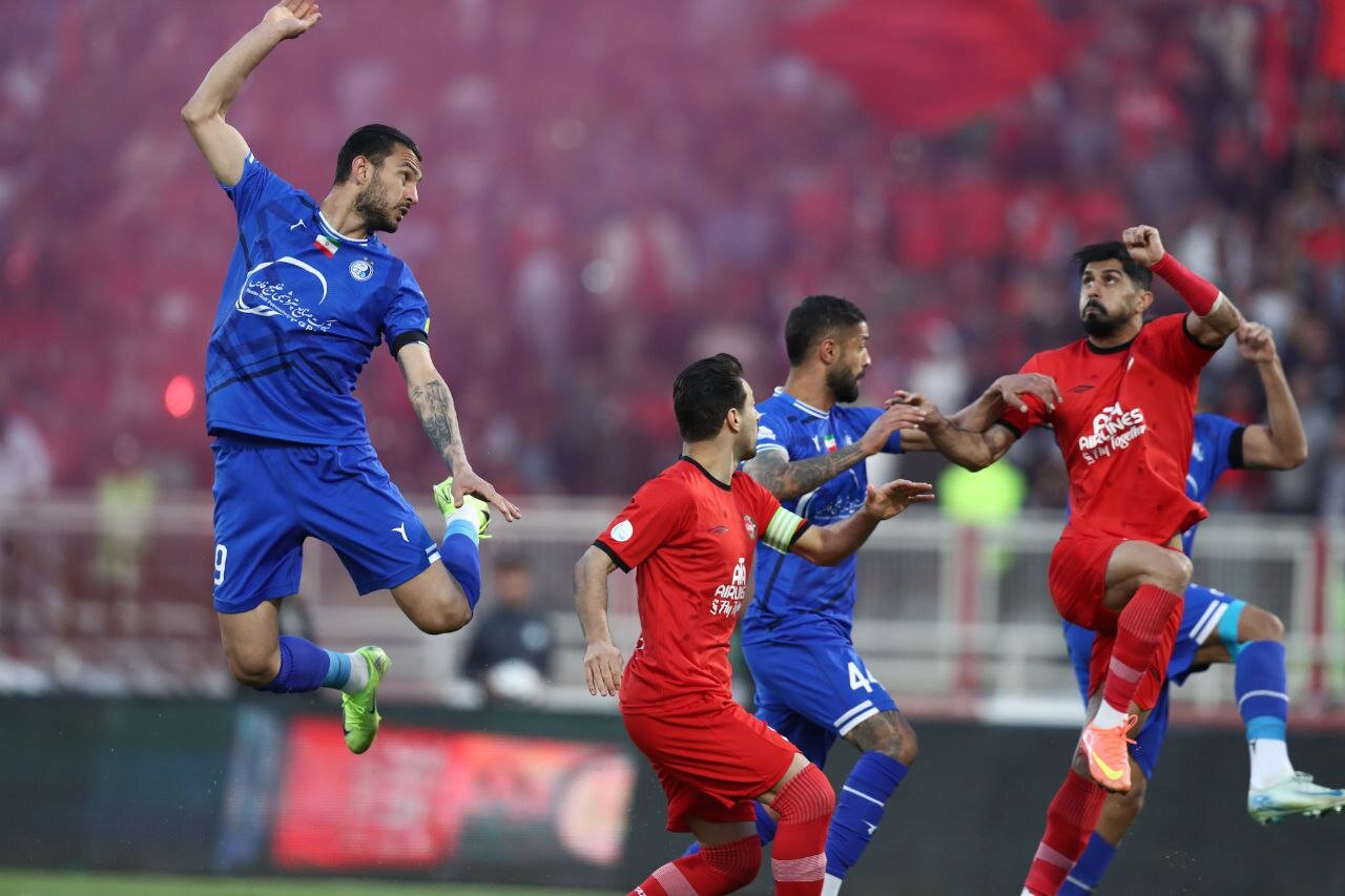 ناامیدی از آینده استقلال؛ با این سرمربی و بازیکنان تیم به جایی نمیرسد