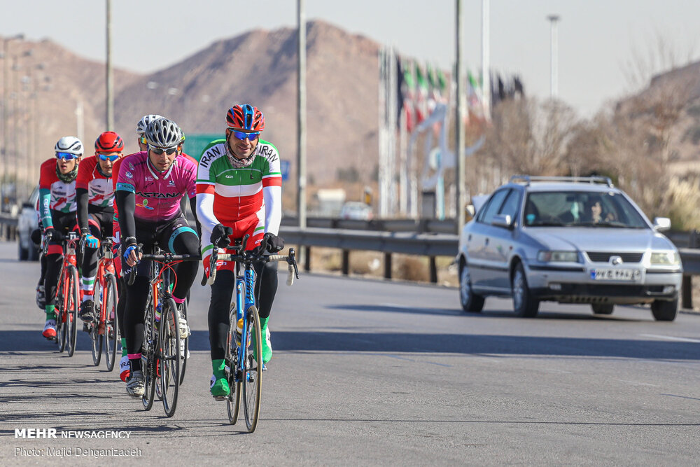 ناطقی و آرین قهرمان شدند/ سپاهان در صدر ایستاد