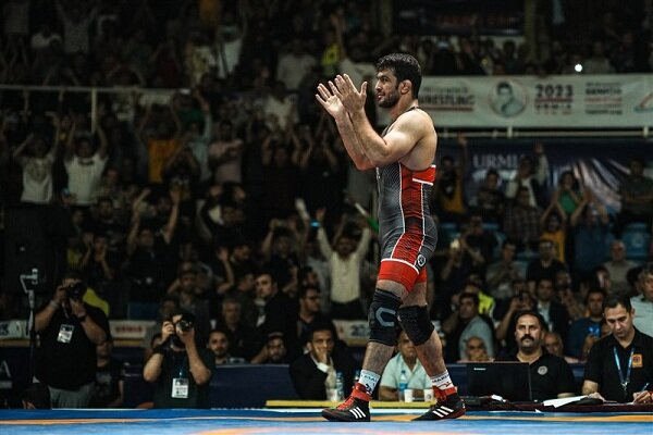 نتایج مسابقات فینال ۵وزن دوم کشتی مشخص شد/یزدانی طلایی شد