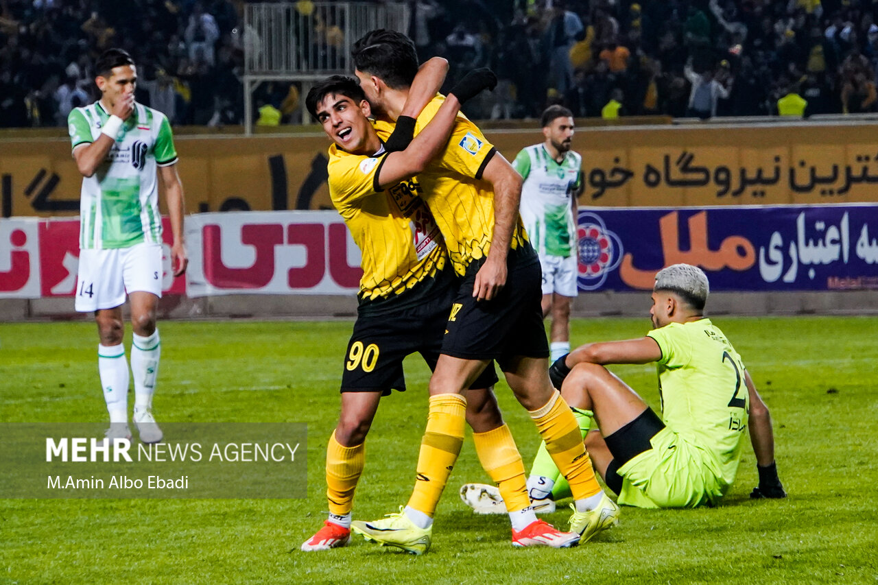 نتایج و جدول ردهبندی لیگ برتر فوتبال در پایان هفته هفدهم