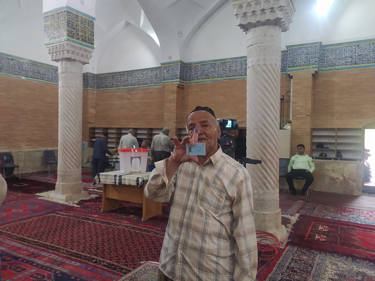 نخستین رای در مسجد جامع سنندج به ثبت رسید