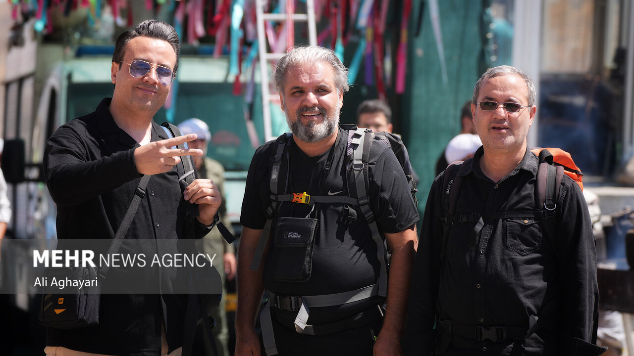 نزدیک ۳۵۰۰ زائر خارجی از مرز بازرگان وارد کشور شدند