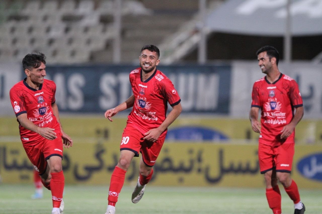 نساجی به نیمه نهایی صعود کرد/ پیکان در قائمشهر واژگونشد!