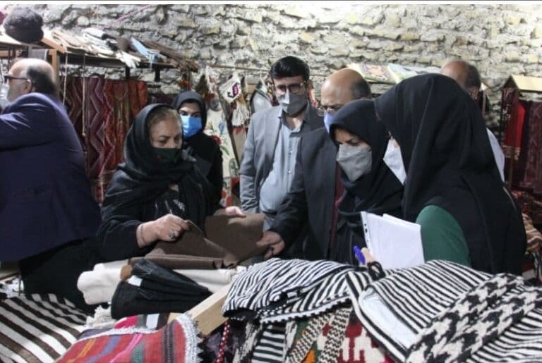 «نساجی سنتی»کلاته خیج شاهرود ثبت ملی میشود/ فعالیت ۹۰۰ بافنده زن