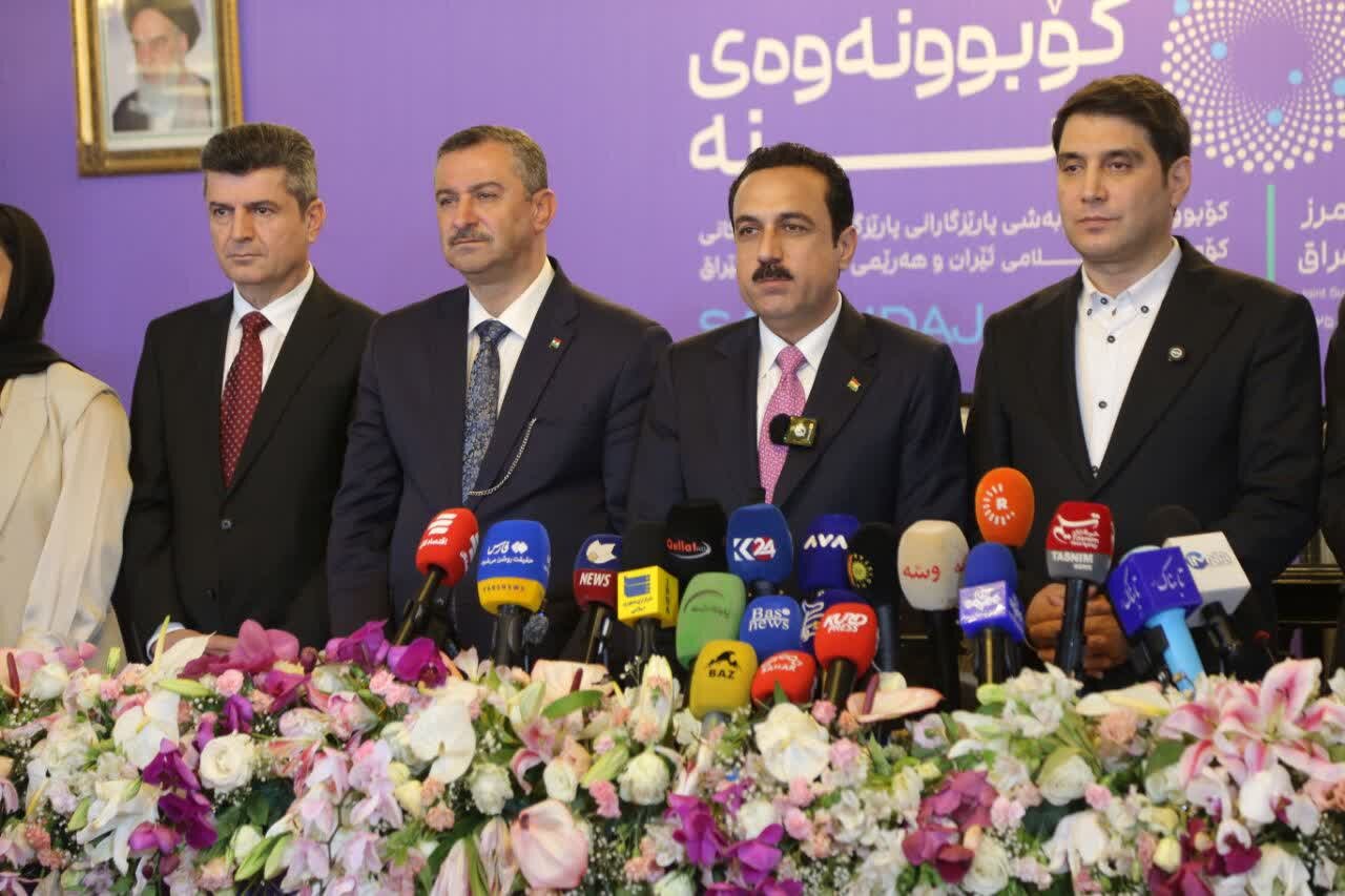 نشست خبری استانداران ایران و عراق با خبرنگاران در سنندج