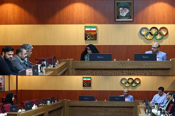 نشست مسئولان کمیته ملی المپیک و فدراسیون شمشیربازی با ۲ رشته