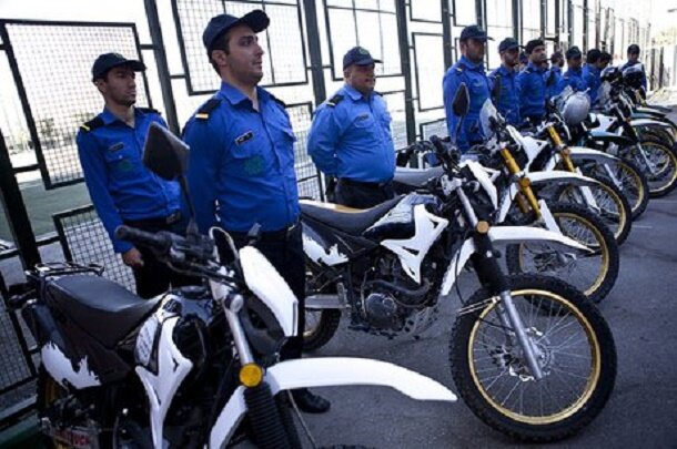 نصب دوربین روی البسه نیروهای شهربان، حریم‌بان ومعبربان