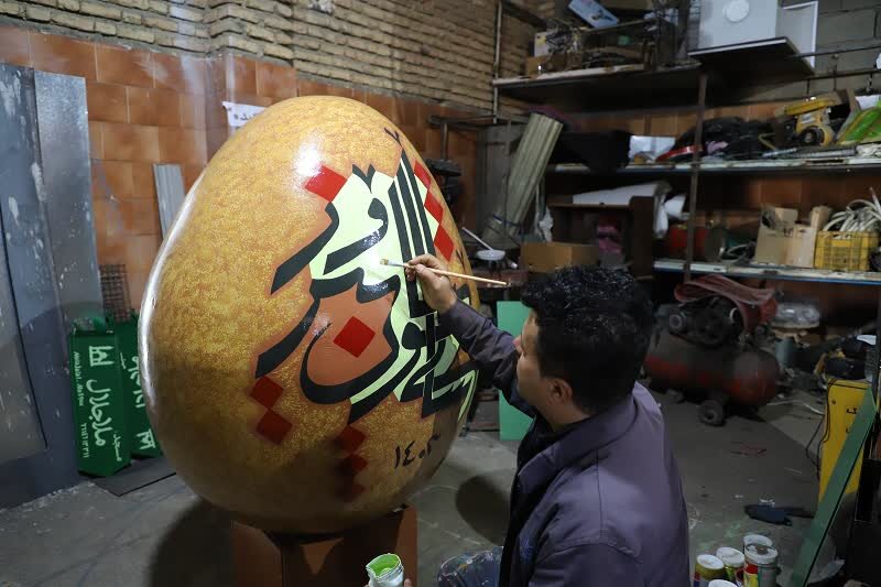 نصب ۱۱۰ المان و برپایی ۱۰ سفره هفتسین در سنندج