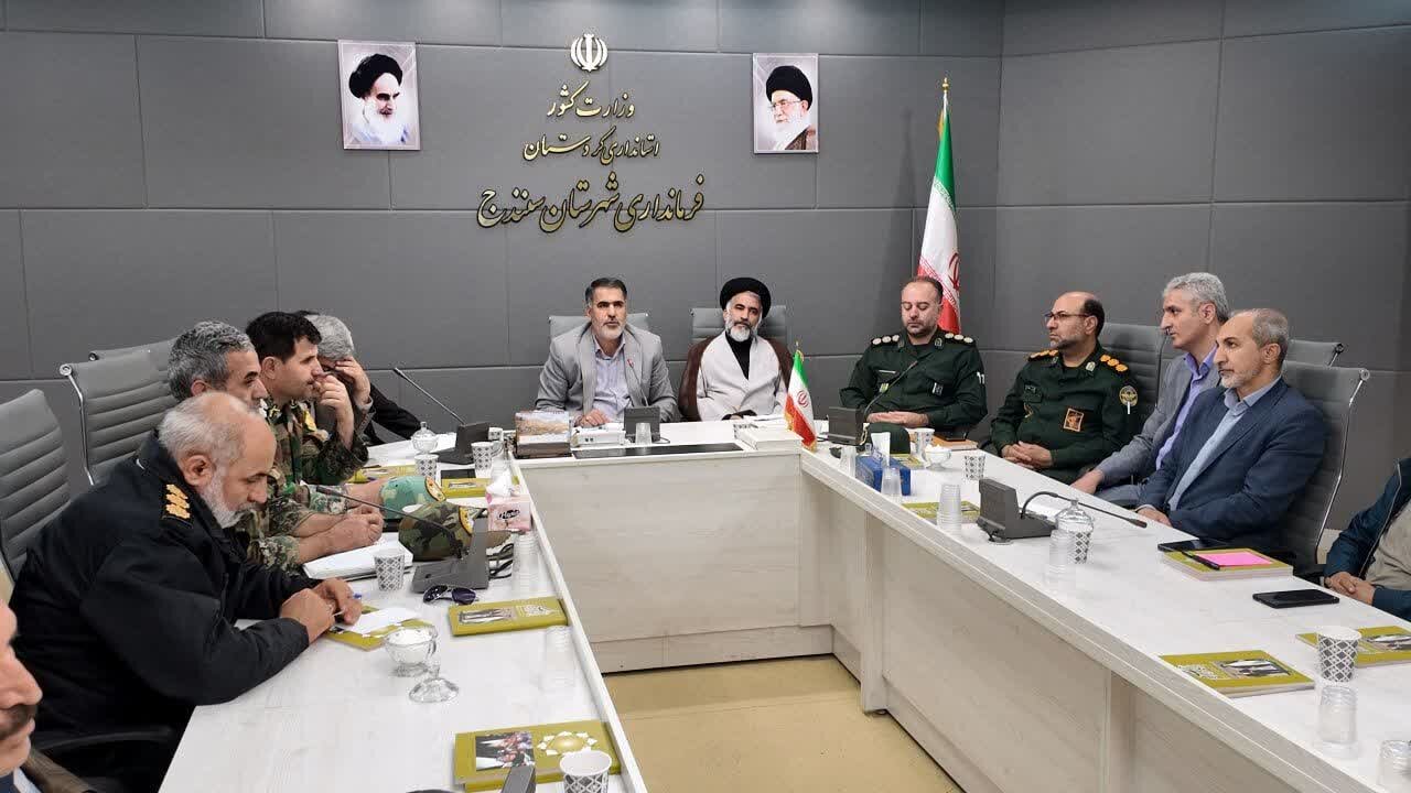 نظام اسلامی با پشتوانه رشادت نیروهای مسلح در برابر دشمن میایستد