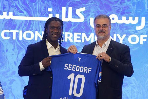 نظری جویباری: بزودی از چند بازیکن جدید استقلال رونمایی خواهیم کرد