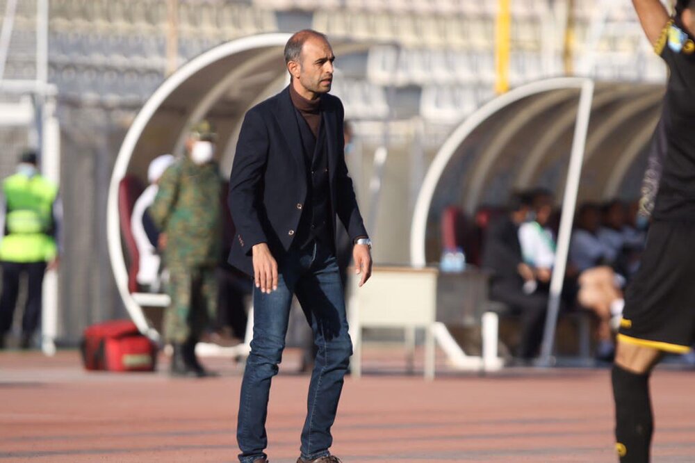 نظم تاکتیکی تیم بهم خورد/ بازی ارزشمند نساجی