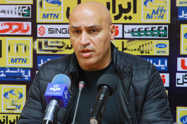 نفت آبادان شرایط سختی دارد/ رسانه ها کمک کنند