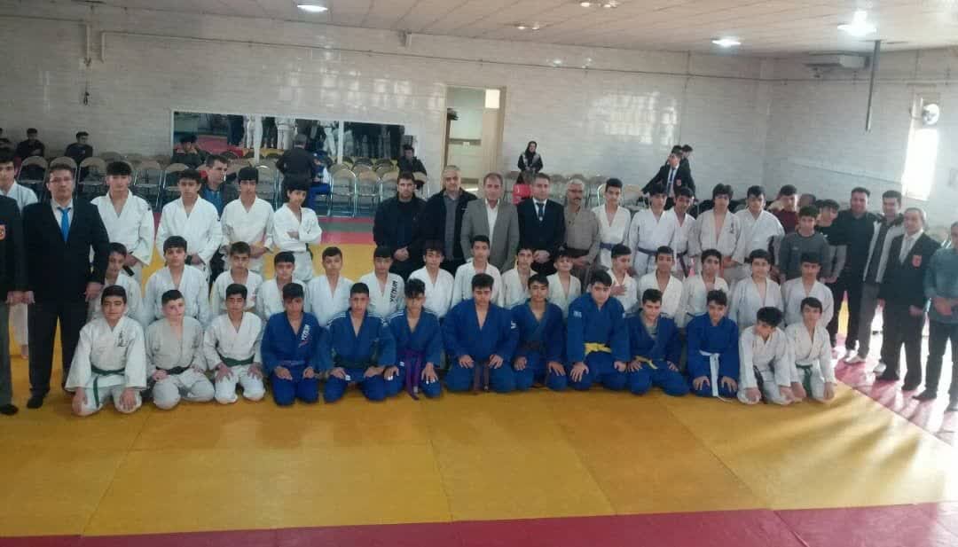 نفرات برتر رقابت‌های جودو قهرمانی و انتخابی کردستان مشخص
شد