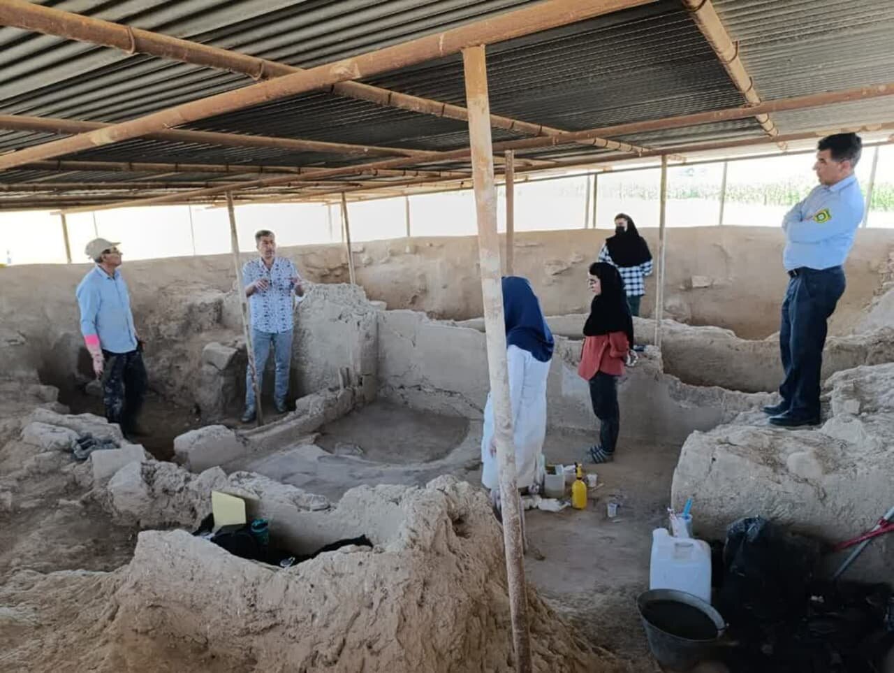 نقاشیهای ۱۷۰۰ ساله در شهر تاریخی «گور» از چه حکایت دارد؟