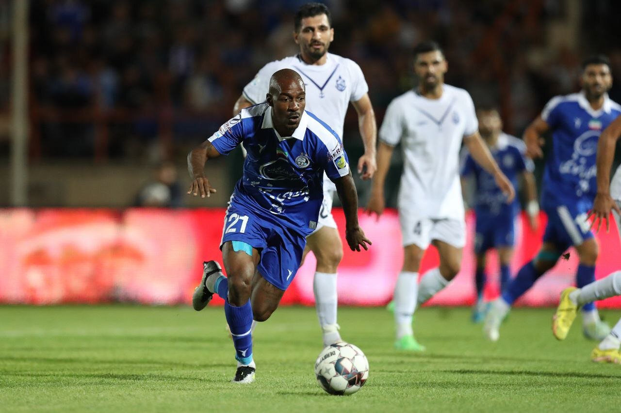 نقطه ضعفی که برای استقلال خطرناک است/ آوارگی سرخابیها زشت
است!