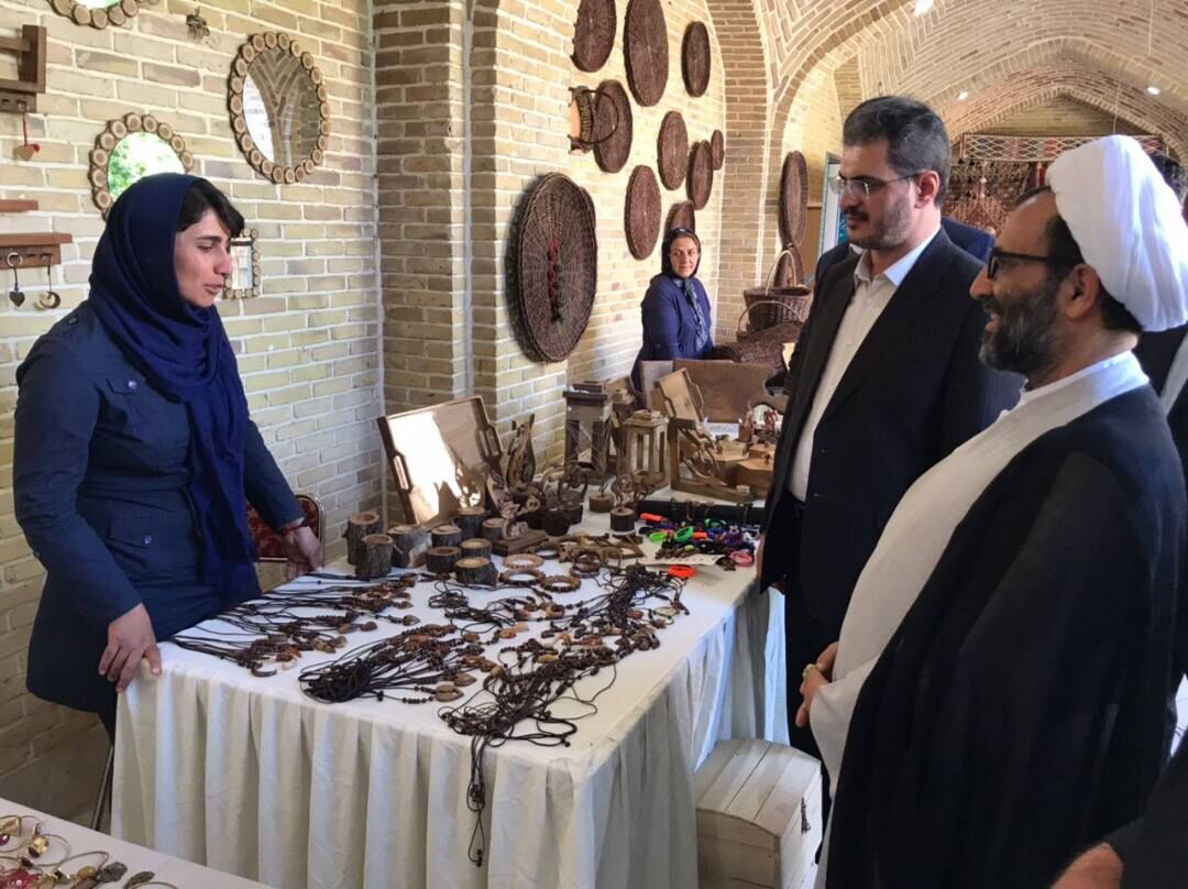 نمایشگاه دائمی صنایع دستی در کردستان تاسیس میشود