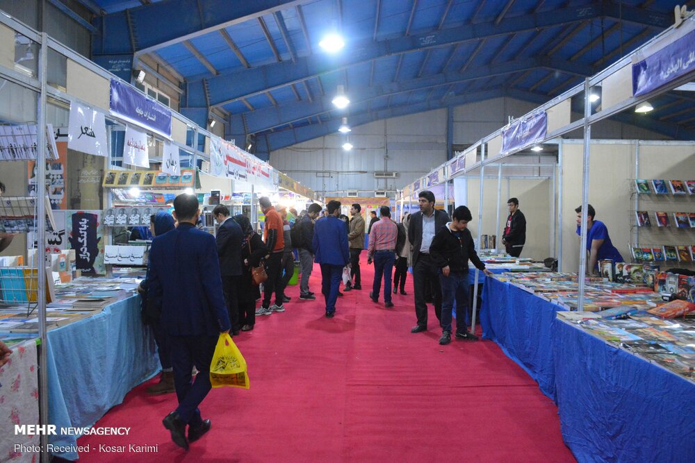 نمایشگاه کتاب اردیبهشت ۱۴۰۱ برگزار می‌شود