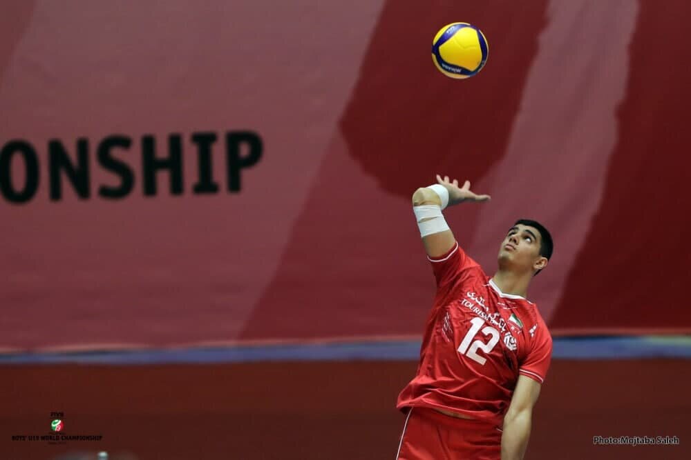 نماینده ایتالیا جایگزین تیمی از لهستان شد