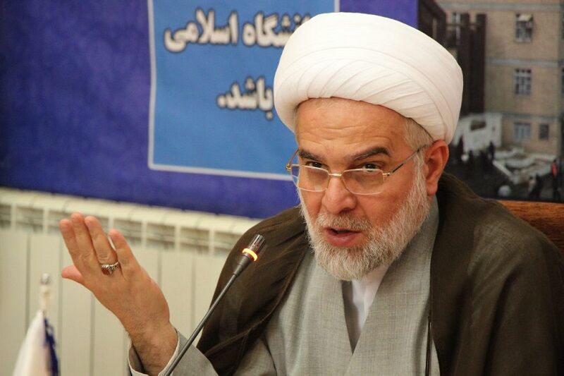 نماینده ولی‌فقیه در کردستان: آشنایی با اندیشه‌های امام خمینی(ره) نیازمند مطالعه تاریخ است