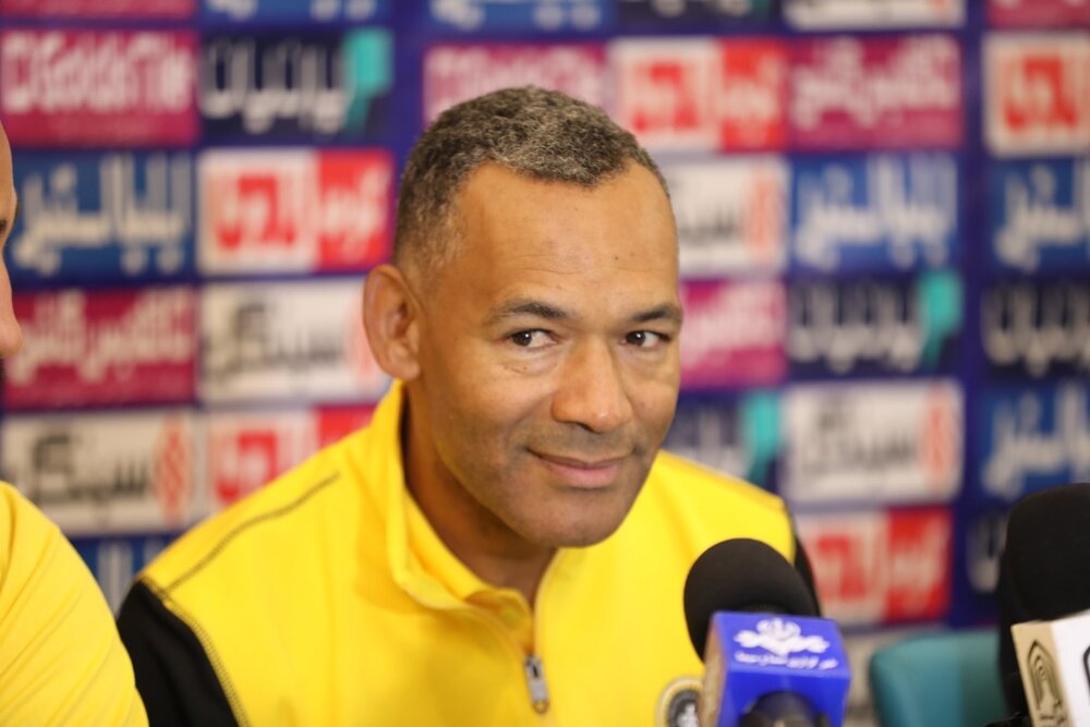 نمی‌توانم پیش بینی کنم استقلال از سپاهان فعلی می‌ترسد یانه؟