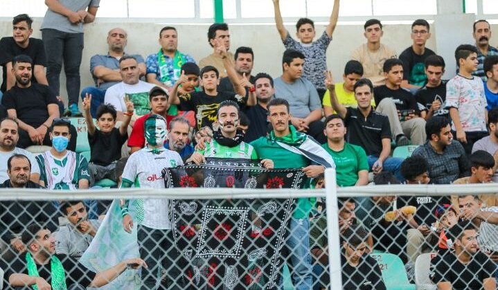 نوای «خیبر خیبر یا صهیون» در ورزشگاه تختی خرمآباد