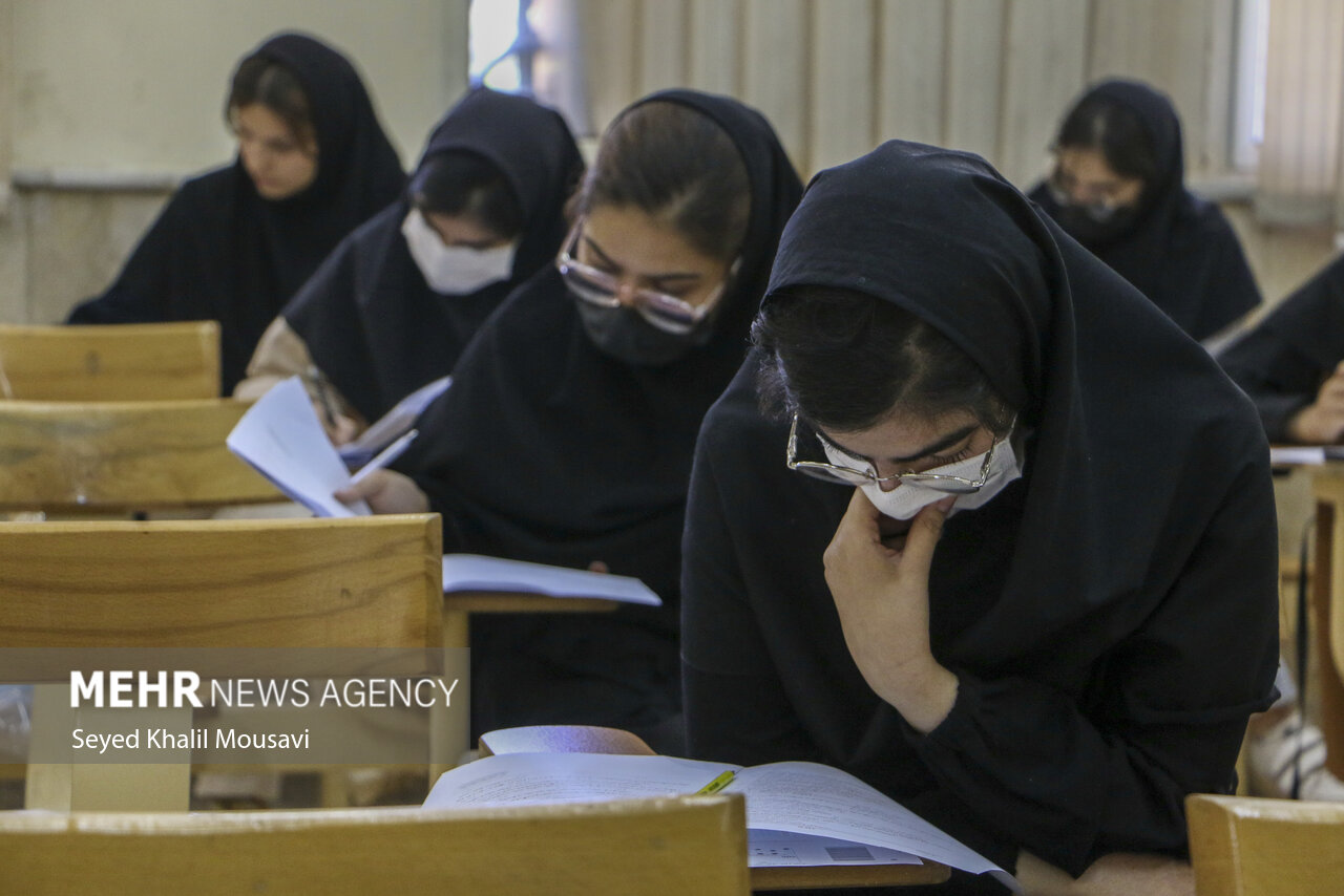 نوبت اول آزمون سراسری آغاز شد/رقابت ۲۶ هزار داوطلب درکردستان