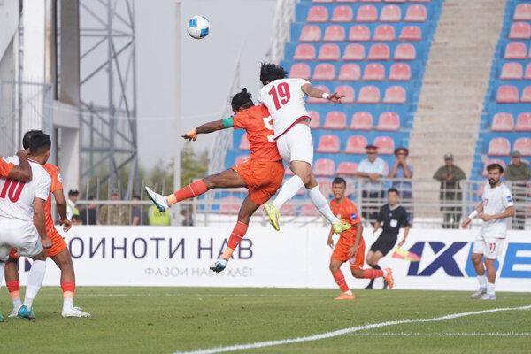 نورافکن: بازی در نیمه اول گره خورد؛ سخت است در همه پست ها بازی کنم