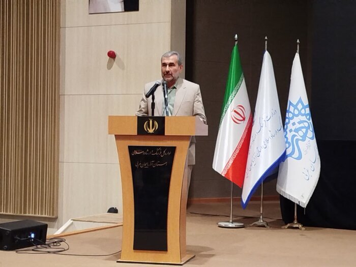 نوروزی: جایگاه چهرههای برجسته فرهنگ و هنر حفظ شود