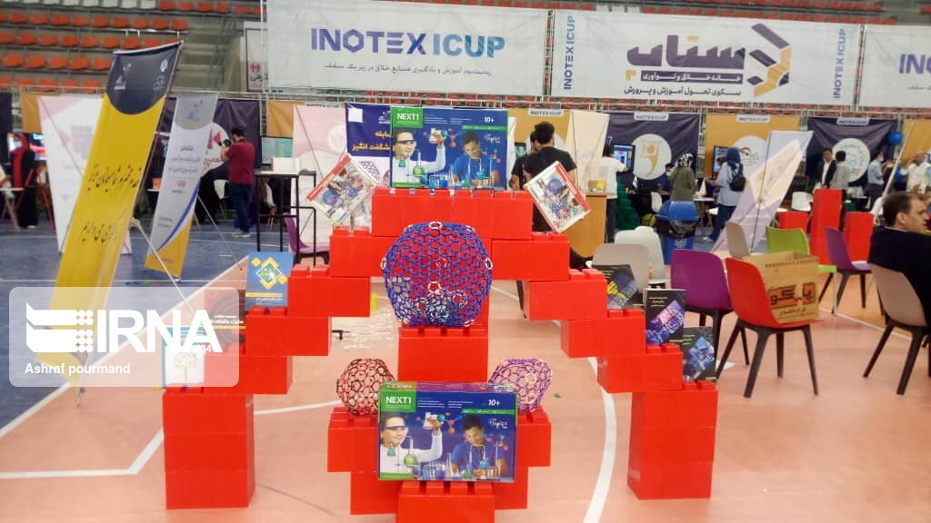 نوری: نمایشگاه‌های فناورانه انگیزه دانش‌آموزان در حوزه دانش بنیان را بیشتر می‌کند