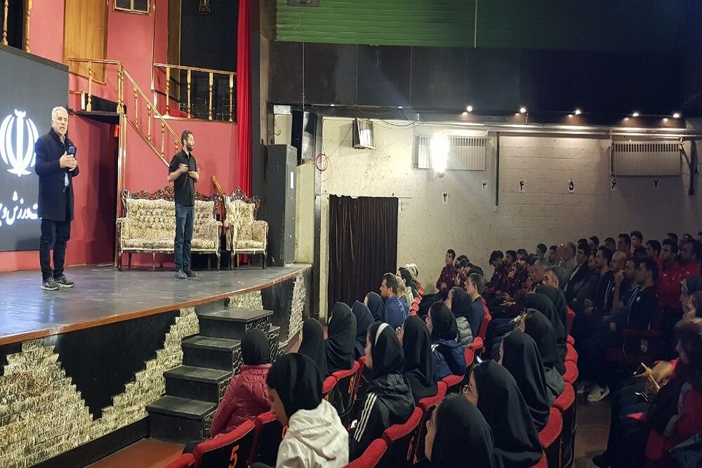 نکولعل آزاد: کار ورزشکاران سخت است/ برای نام ایران خواهیم جنگید