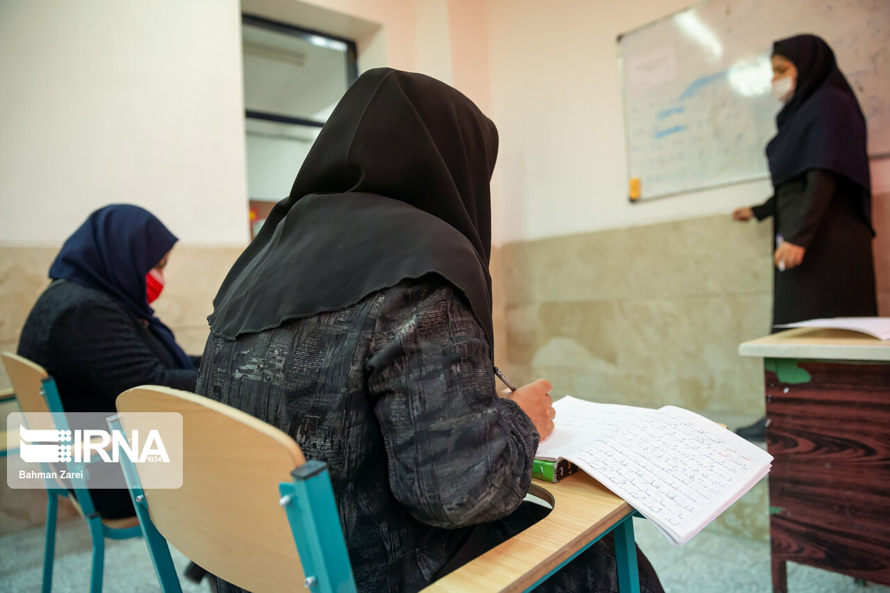 نگاه به آموزش و پرورش مصلحتی است/ ۹۲ درصد محکومان یا درس نخوانده‌اند یا ترک تحصیل کرده‌اند