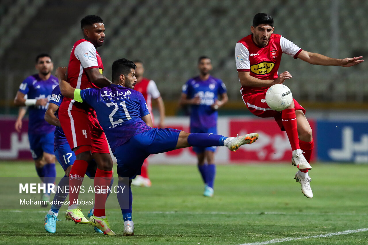 نگاهی به آمار پرسپولیس مقابل هوادار/ خط امن هوایی در دفاع