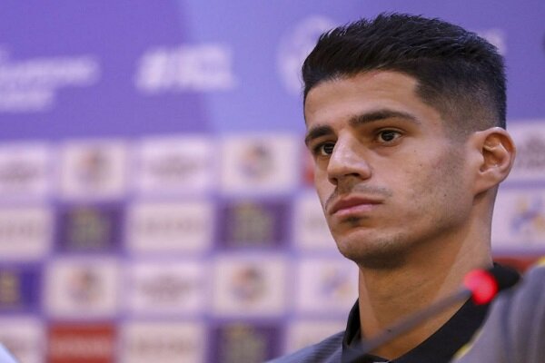 نیازمند: روی یک اتفاق گل خوردیم