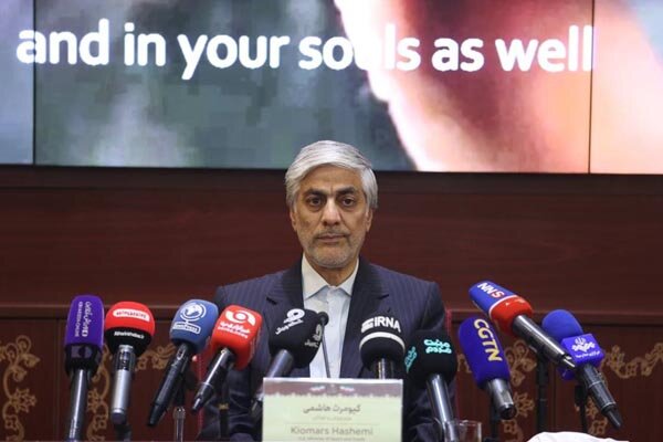 هاشمی: حفظ قهرمانان از رسالت‌های وزارت ورزش است