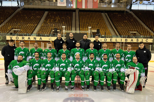 هاکی روی یخ ایران گام اول را محکم برداشت/ برد قاطع برابرمالزی