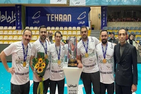 هداوندی: تعویق لیگ والیبال بهضرر ما شد/ بازیکن لیگ برتری جذب نکردیم!