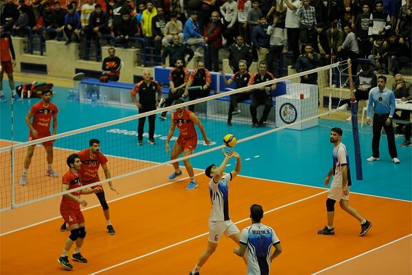 هدف گیتی پسند صعود به پلی‌آف است/ طولانی بودن لیگ مشکل سازنیست