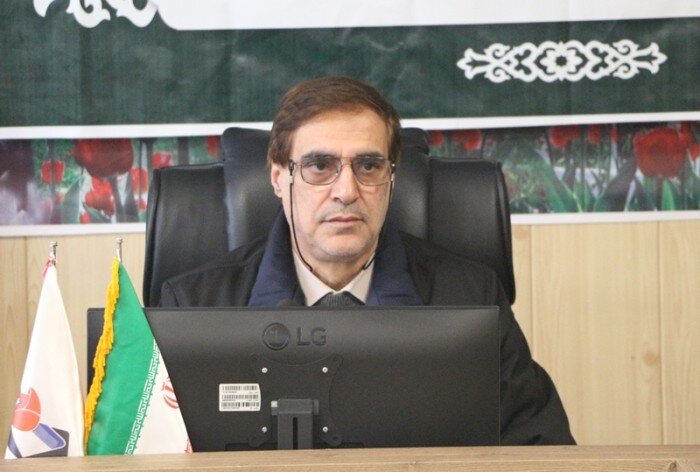 هر فرد دغدغهمند تریبونی برای تشویق مردم به حضور در انتخابات است