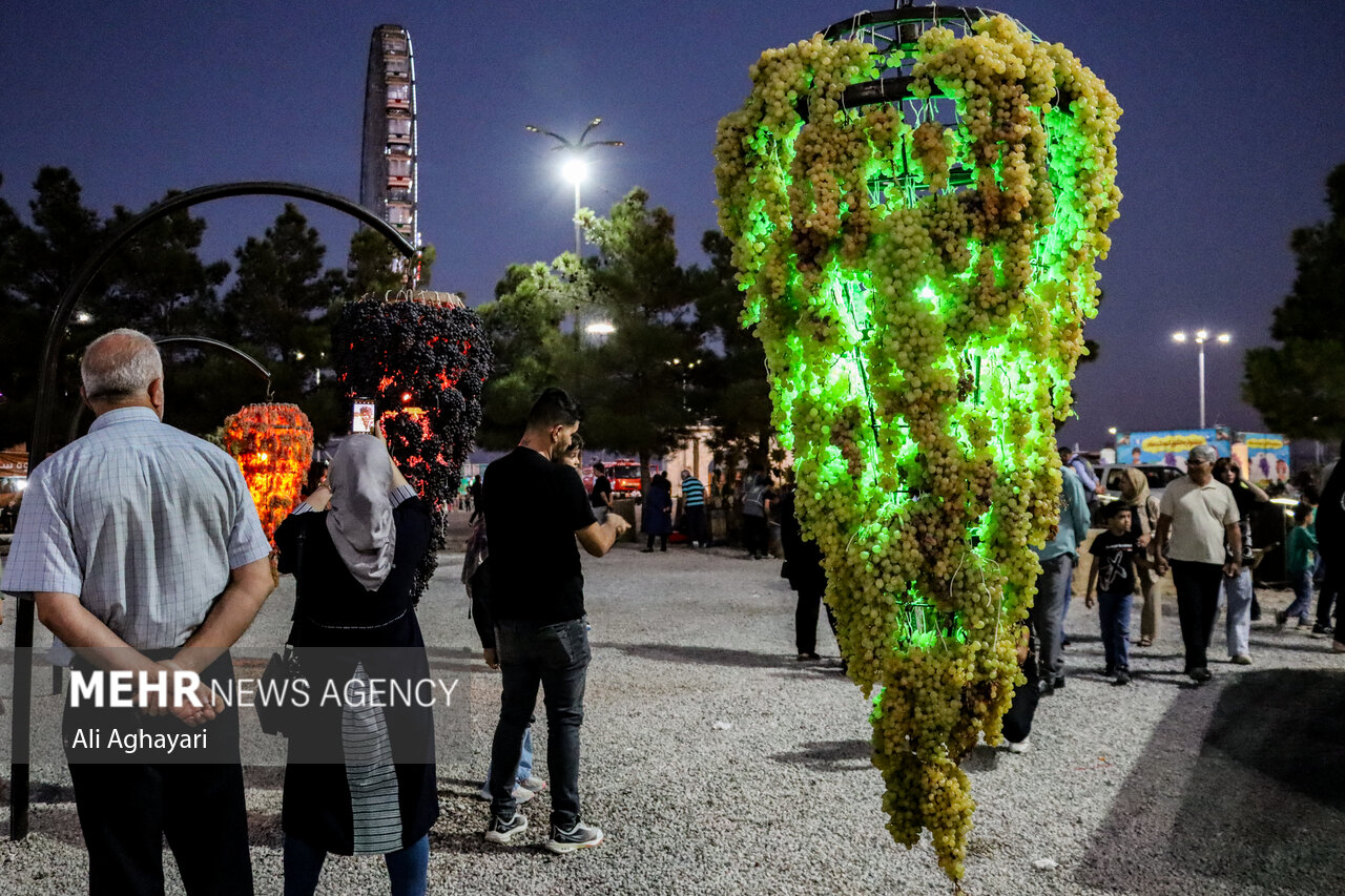 هشتمین جشنواره ملی انگور در ارومیه