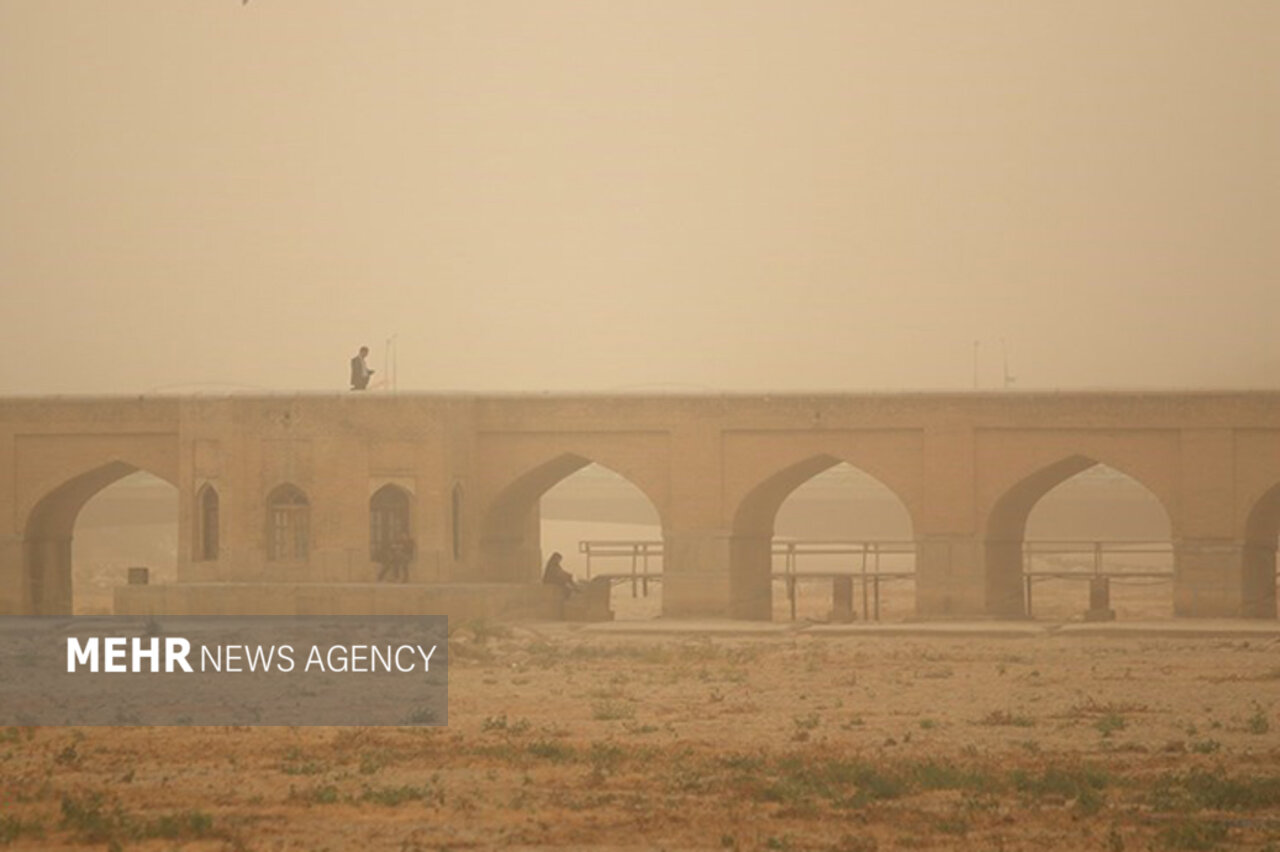 هشدار زرد هواشناسی اصفهان درباره افزایش آلودگی هوا تا پایان هفته