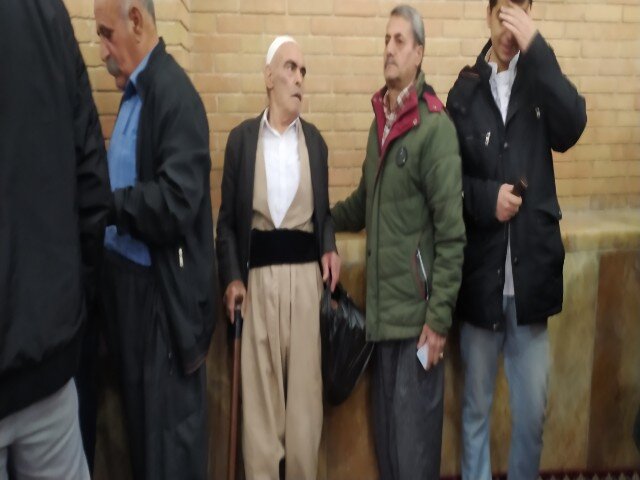 هم‌اکنون مسجد جامع سنندج/حضور باشکوه سنندجی‌ها در پای صندوق رای