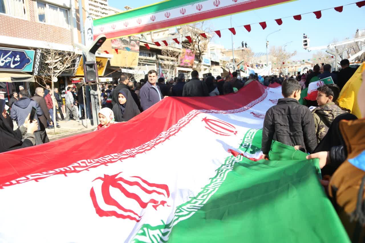 همه آمدند/همصدا و یکدل در راهپیمایی ۲۲ سنندج