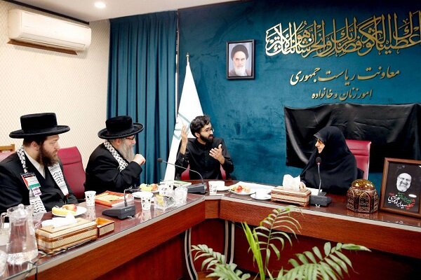 همه ادیان باید برای حفظ ارزشها در جامعه و خانواده تلاش کنند