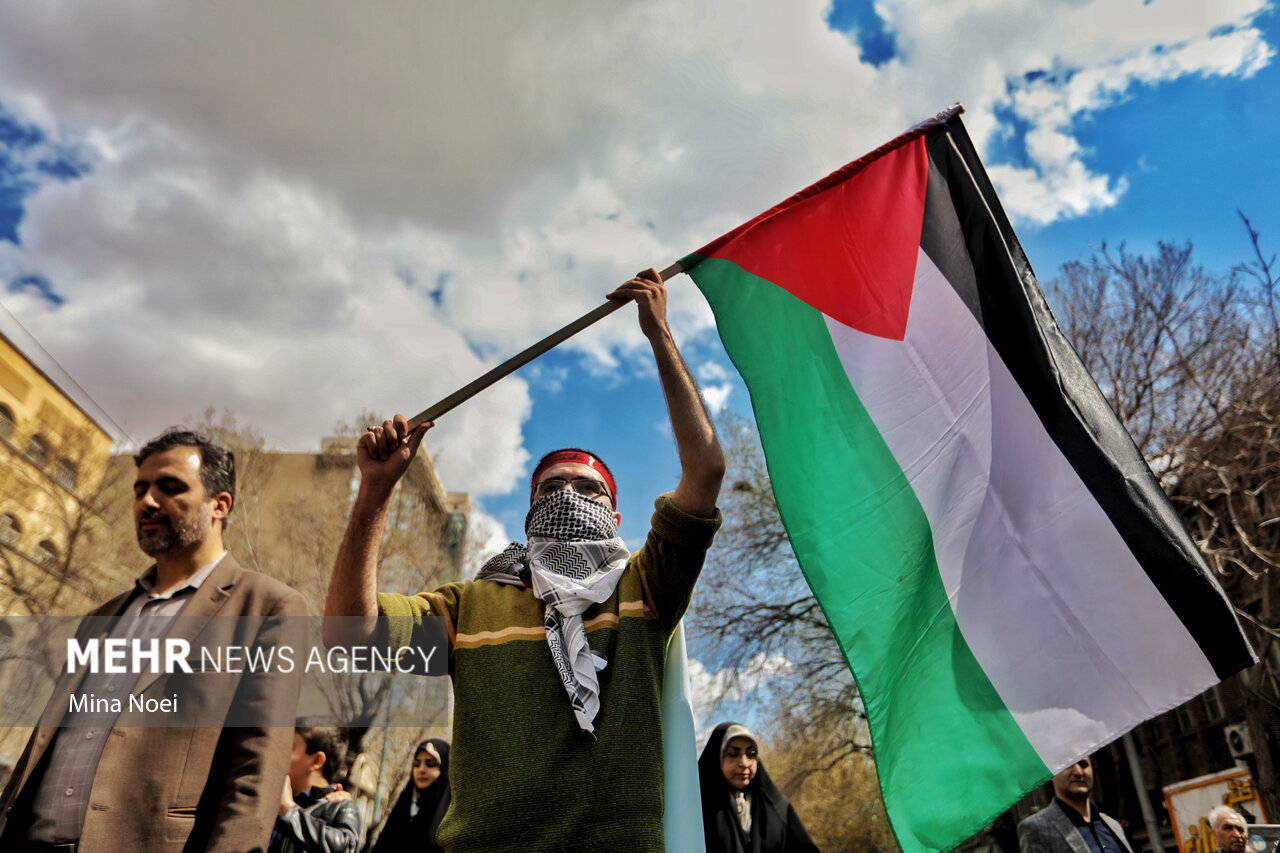 همه دنیا برای حمایت از مردم فلسطین و غزه به میدان آمدند