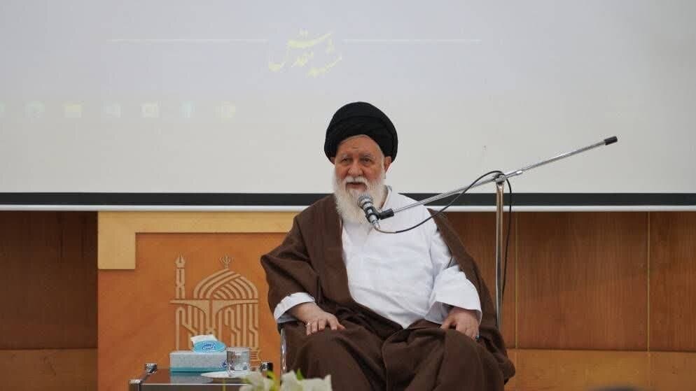 همکاری ائمه جماعات ثمرات چشمگیری در نهاد تعلیم و تربیت خواهدداشت